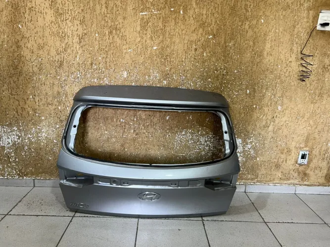 Tampa traseira Hb20 Hatch 2023/2024/2025/2026