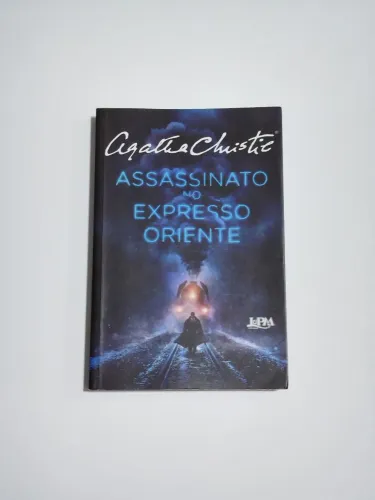 Livro "Assassinato no Expresso Oriente" de Agatha Christie