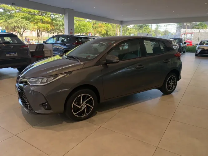 Toyota Yaris XLS Connect 1.5 Flex 16V 5P AUT 2023