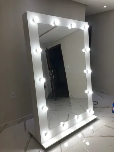 Vendo espelho camarim