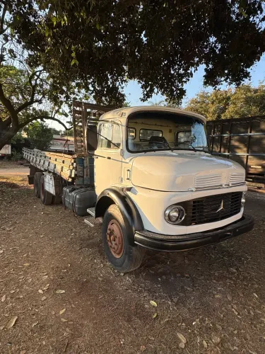 Caminhão 1113