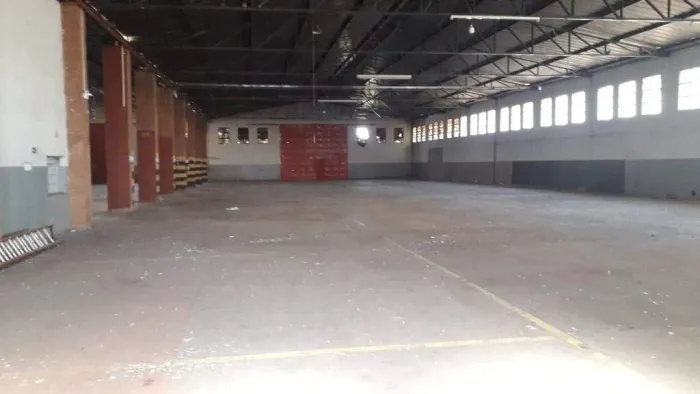 Galpão para alugar, 1100 m² por R$ 17.900,22/mês - Recreio dos Bandeirantes - Uberaba/MG