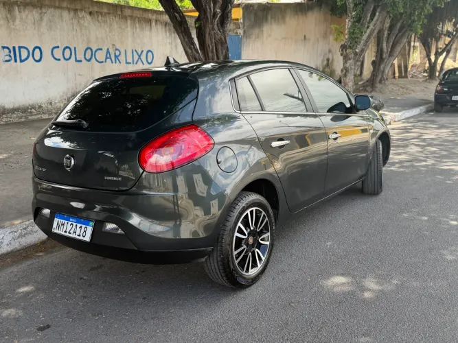 Fiat Bravo Essence 1.8 Flex 16V 5P 2012