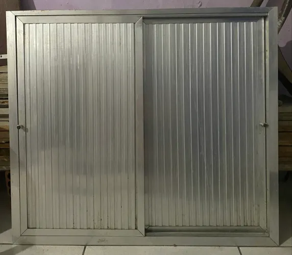 Porta de alumínio para pia cozinha 90x80