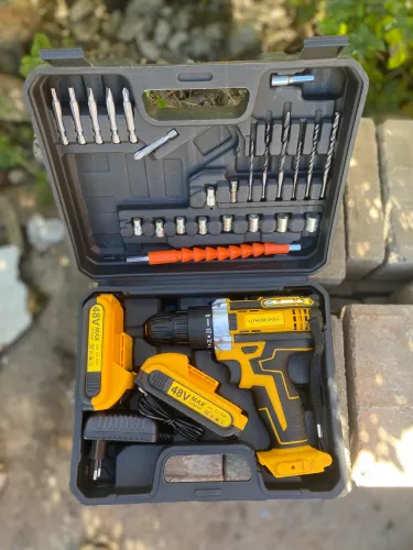 Parafusadeira e Furadeira bateria de 48v