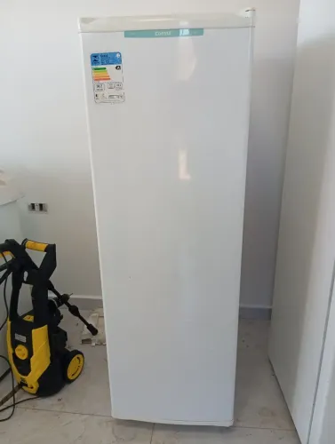 Vendo Freezer Vertical Consul 150Litros, 110Volts, Bom, Revisado e Com 3 Meses de Garantia