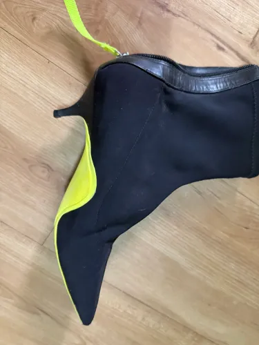 Bota Schutz