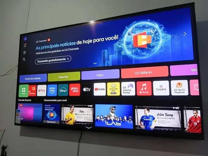 Vendendo uma tv LG 65 polegadas 