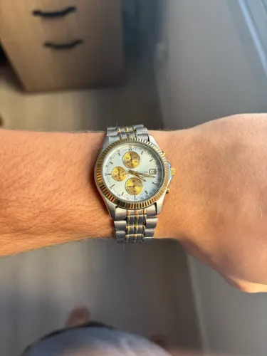 Relógio Citizen Quartz Chronograph (calibre 0510)