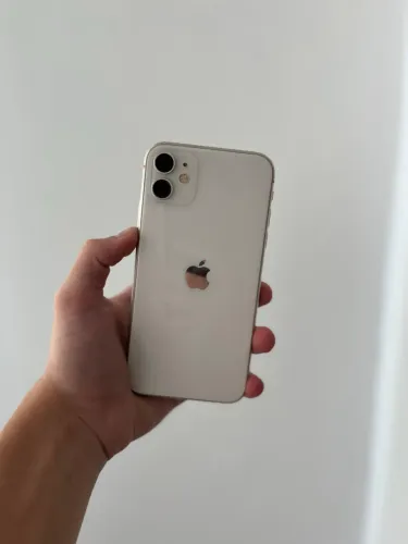 IPHONE 11 64gb PARA VENDER LOGO (envio de graça dependendo da distância)