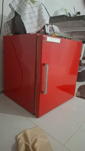Frigobar gelomatic 50L Vermelho Ferrari