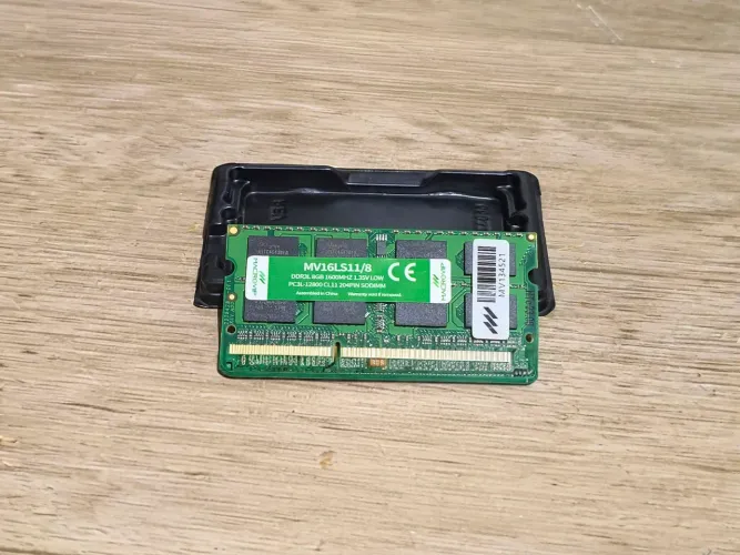Memória RAM 8GB DDR3 Notebook