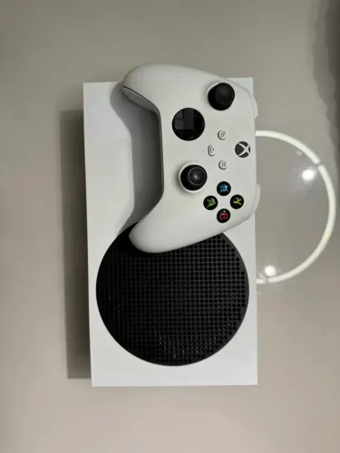 Xbox Series S + Controle - Excelente estado