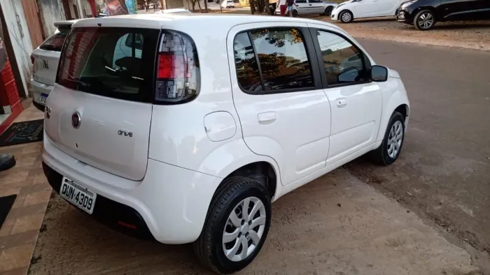 Fiat Uno Drive 1.0 Flex 6V 5P 2020