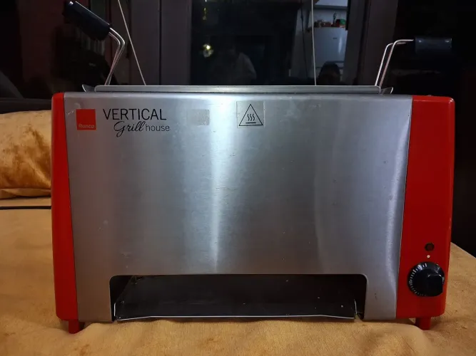 Churrasqueira e Grill elétrico vertical vermelho 220V