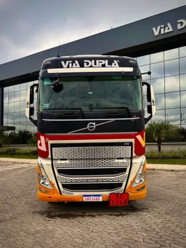 Volvo FH 460 6x2 2022