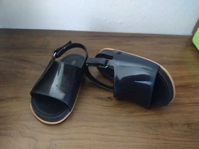 Mini Melissa Preta Tam.20/21