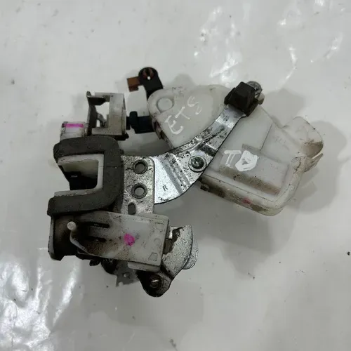 Fechadura Porta Traseira Direita Toyota Etios 2015 A 2019