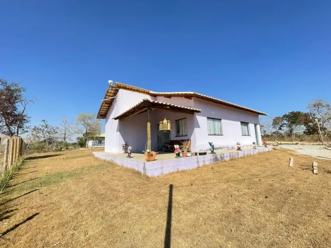 Venda de Lindo Sítio no Condomínio Paraíso das Taquaras - Esmeraldas | 1.000 m², 4 Quartos