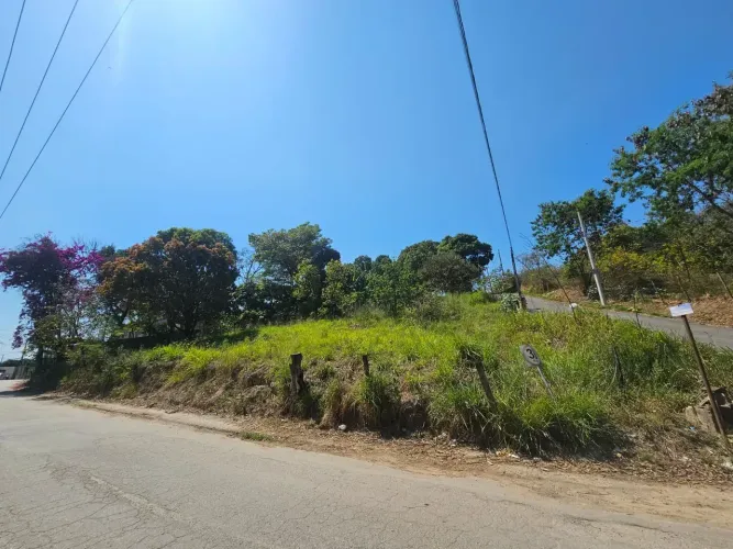 Imóvel para venda tem 4000 metros quadrados em Borges - Sabará - MG