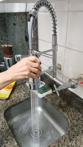 Torneira de cozinha gourmet de parede