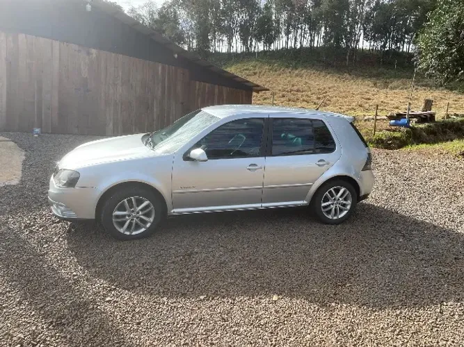 Volkswagen Golf Sportline 1.6 MI Total Flex 8V 4P 2011
