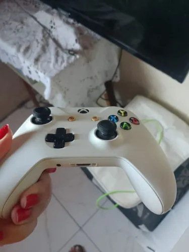 CONTROLE XBOX ONE ( PEGA NOS SERIE)S