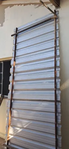 Vendo cobertura de telhas galvanizadas pronta para instalar usada em bom estado