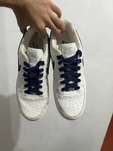 Tenis nike air force,azul escuro e branco (USADO APENAS 1 VEZ)