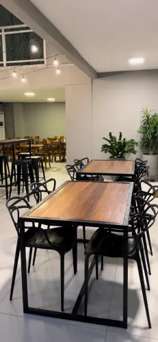 Mesa de Deck com 4 cadeiras 