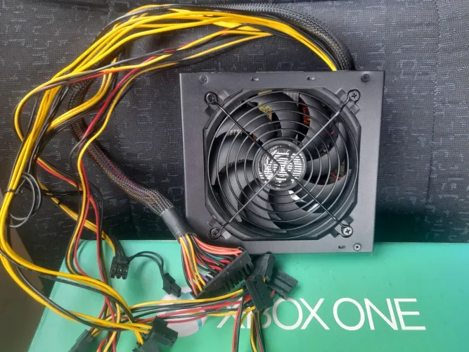 Fonte para PC Game 550 w real qualidade e durabilidade + super brinde