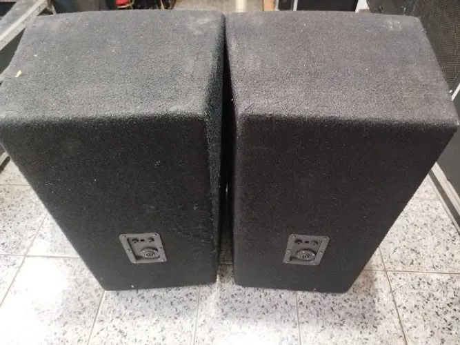 02 Caixas Som Acústica Sound Box, Falante 15, Medio e Agudo. Perguntas *