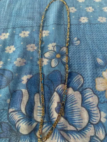 Vende-se cordão nunca usado