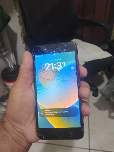 iPhone 8 Plus Vermelho - Placa Boa (Lendo), Bateria 100% - Para Peças / Sucata
