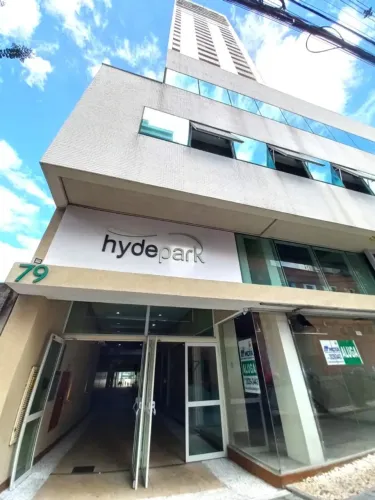 Apartamento com 1 quarto para alugar por R$ 2000.00, 33.34 m2 - CENTRO - CURITIBA/PR