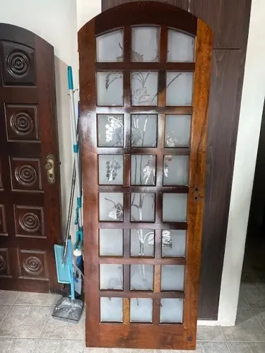 Porta maciça de Vidro Jateado - 2,10 x 0,72cm
