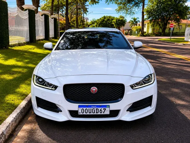 Jaguar XE 2.0 Turboch. R-sport 240/250cv Aut. 2016