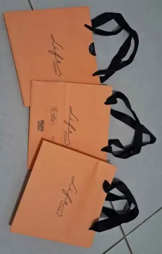Sacolas de presentes da Vivara Life
