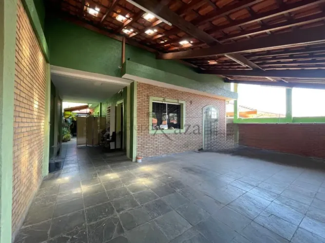 Oportunidade - Casa - Bosque dos Eucaliptos - 4 Dormitórios - 250m².