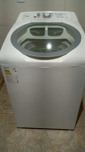 Máquina de lavar brastemp nova apenas 3 vezes usada