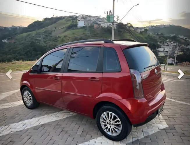 Fiat Idea Attractive 1.4 Fire Flex 8V 5P 2011
