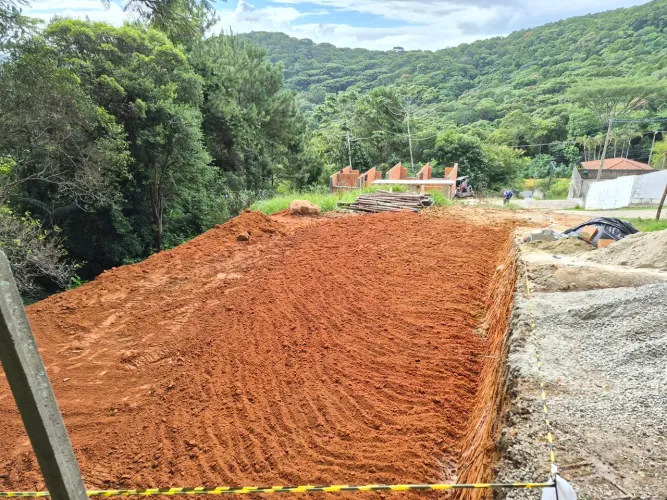 Vendo terreno em Potecas