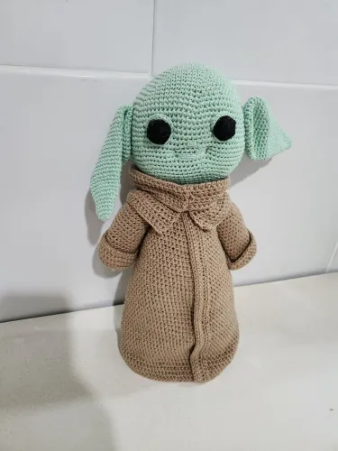 Baby Yoda Grogu de crochê 34cm