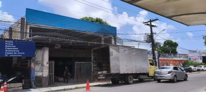Galpão Comercial de 800m² para alugar, com 2 pavimentos, localizado no Centro, Paulista -