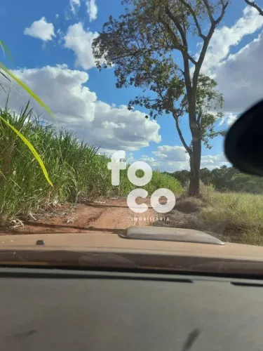 Área à venda, 1500400 m² por R$ 12.000.000,00 - Zona Rural - Ituiutaba/MG