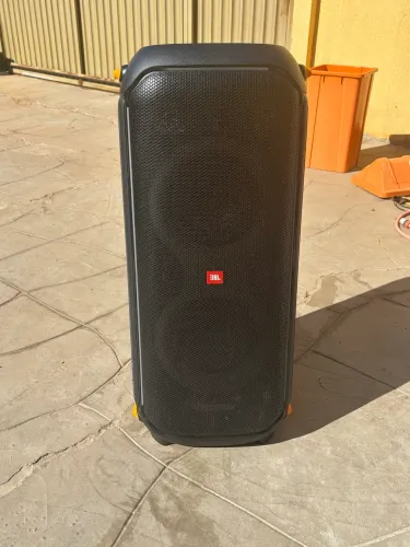 JBL 710 PARTYBOX, USADA EM ESTADO DE NOVA!