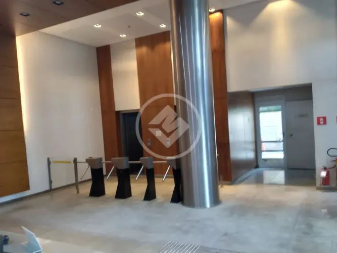 Ed. Moema Comfort - Sala Comercial 140m² - 2 banheiros 5 vagas codigo: 64348
