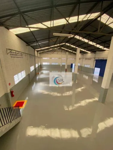 Galpão 1000m² em Barueri com AVCB e ABTS