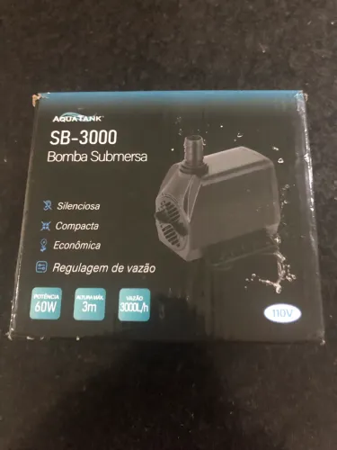 Bomba submersa 3000L/h para lagos, tanques e aquários 