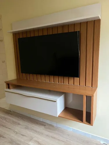 Vendo painel 1 ano de comprado excelente estado sem nenhuma avaria.